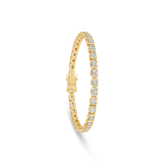 Bezeled Emerald Cut Diamond Tennis Bracelet