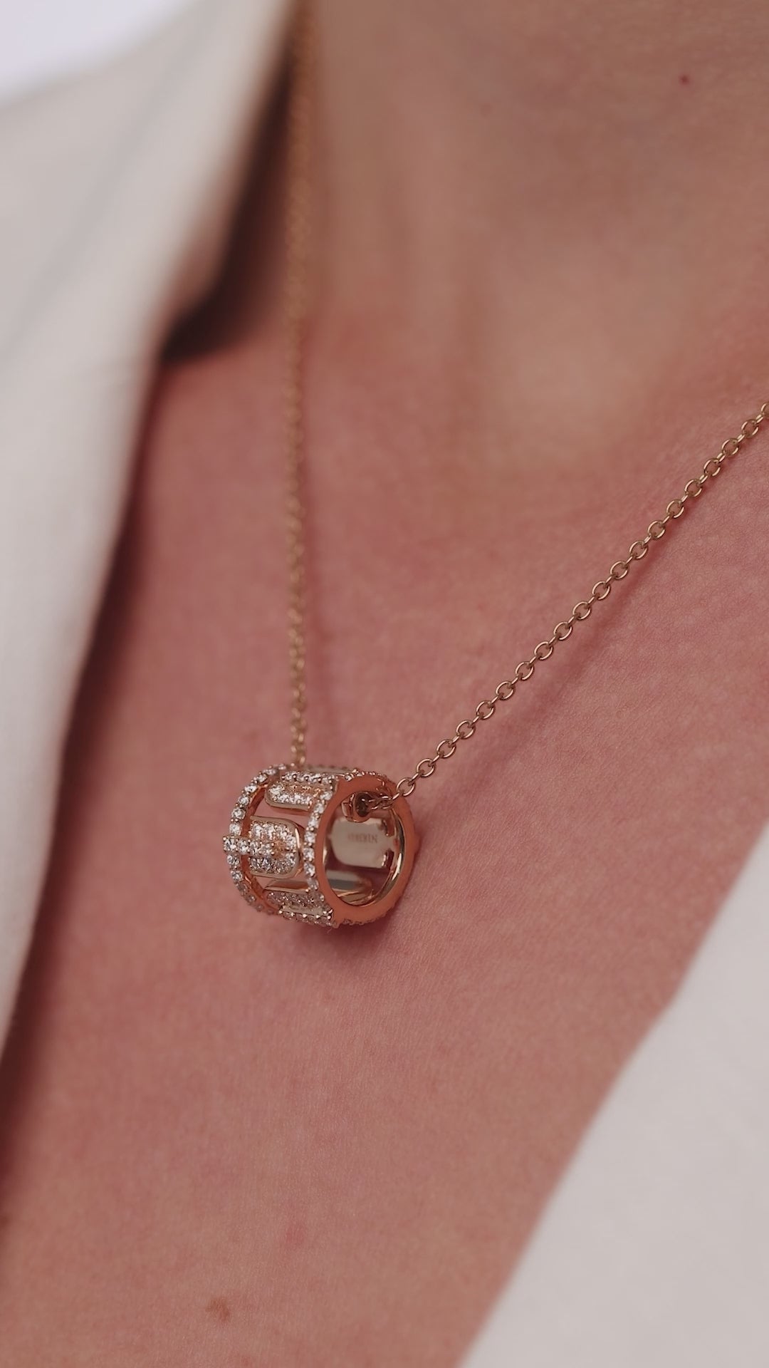 U Spin Necklace